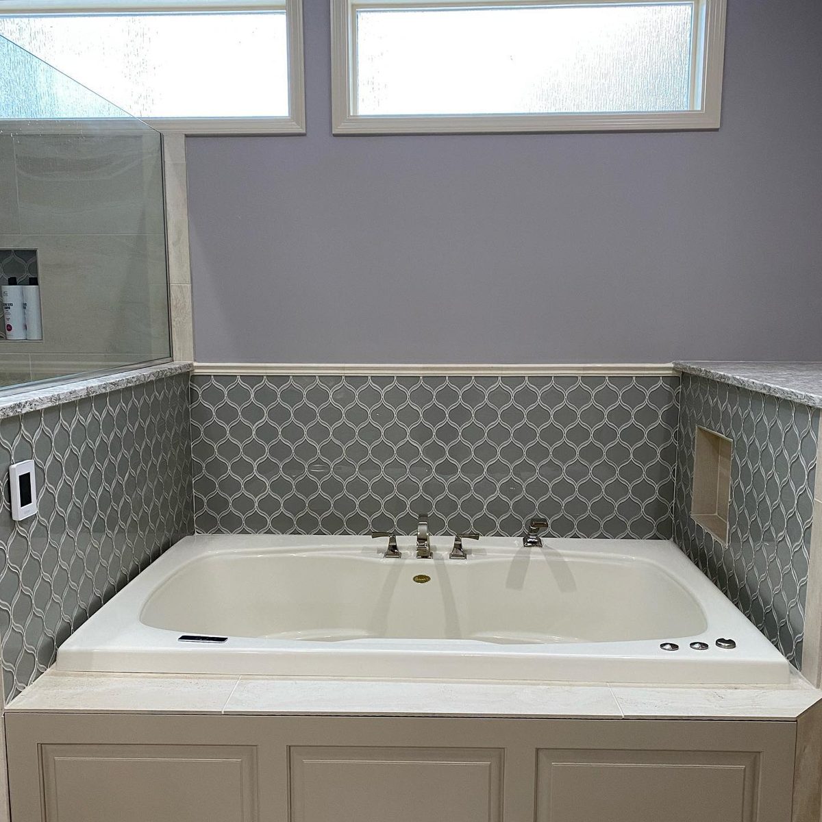 Master bath soaking tub